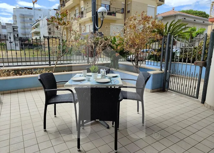 アパートホテル Homiday - Felicioni