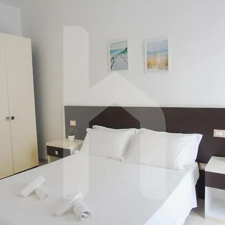 Homiday - Felicioni Aparthotel Alba Adriatica