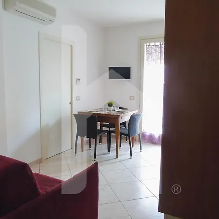 Homiday - Felicioni Aparthotel