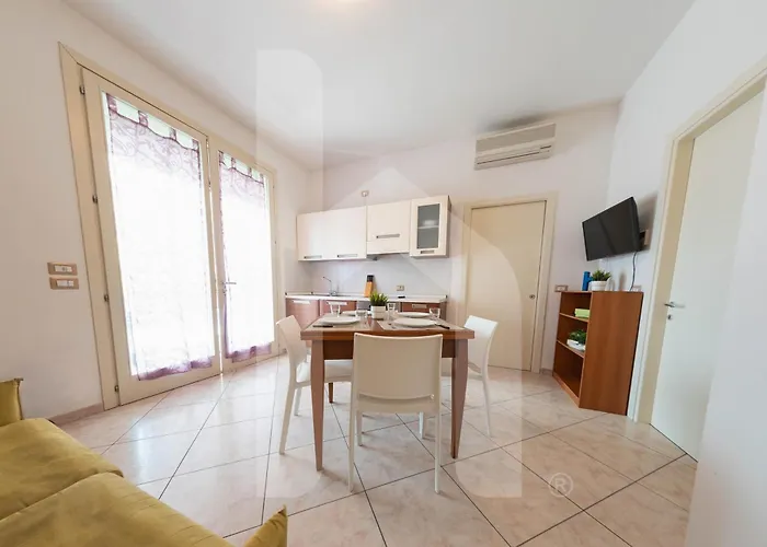 Homiday - Felicioni Апарт-отель Альба-Адриатика