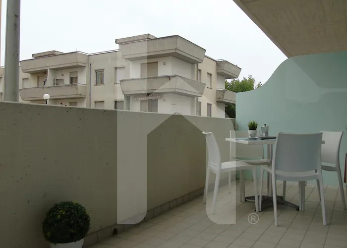 Homiday - Felicioni Lägenhetshotell Alba Adriatica