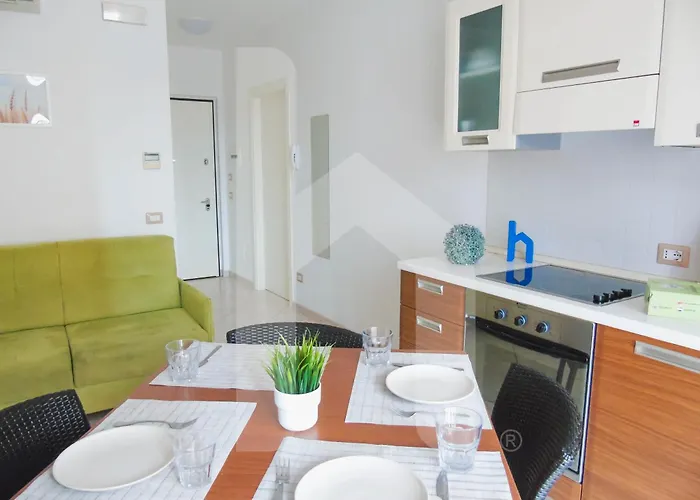 Homiday - Felicioni Lägenhetshotell Alba Adriatica