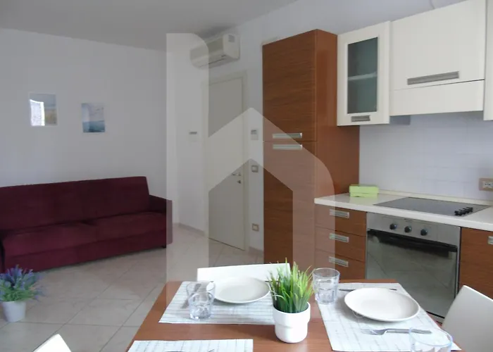 Homiday - Felicioni Lägenhetshotell Alba Adriatica