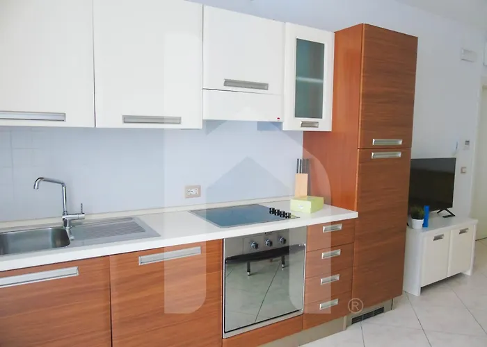 Homiday - Felicioni 3* Альба-Адриатика